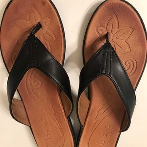 Ladies Sandal/Flip Flops Black Leather - Size11 - Excellent!